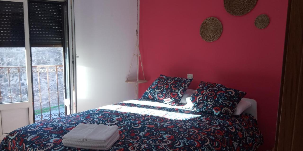 Apartamentos,Puerta De Bisagra-Parking Gratis Τολέδο Εξωτερικό φωτογραφία